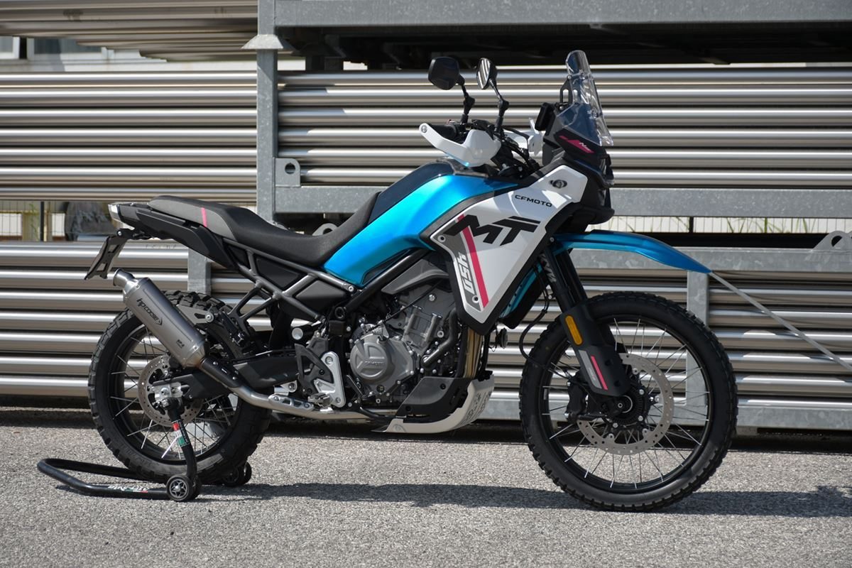 SP-2 SHORT TITANIUM｜マフラー装着車両・全体