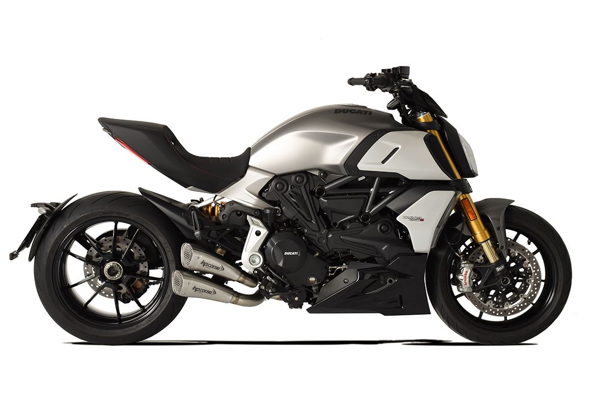 HYDROFORM SHORT R SATIN 公式画像 6