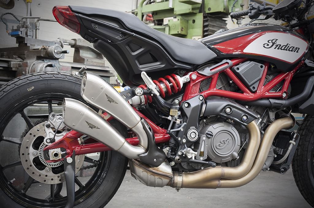 HYDROFORM SHORT SATIN 公式画像 5